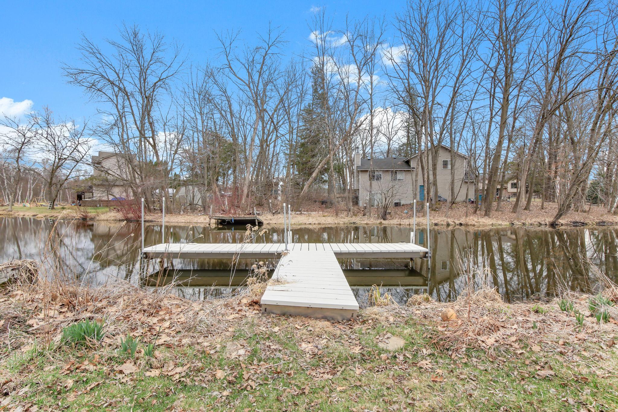 Dock can stay in the water all four seasons