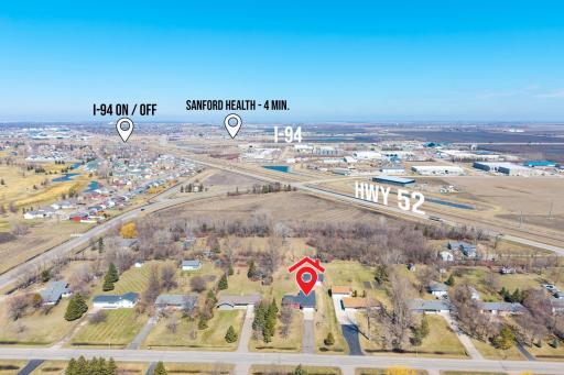 4122 40th Avenue S, Moorhead, MN 56560
