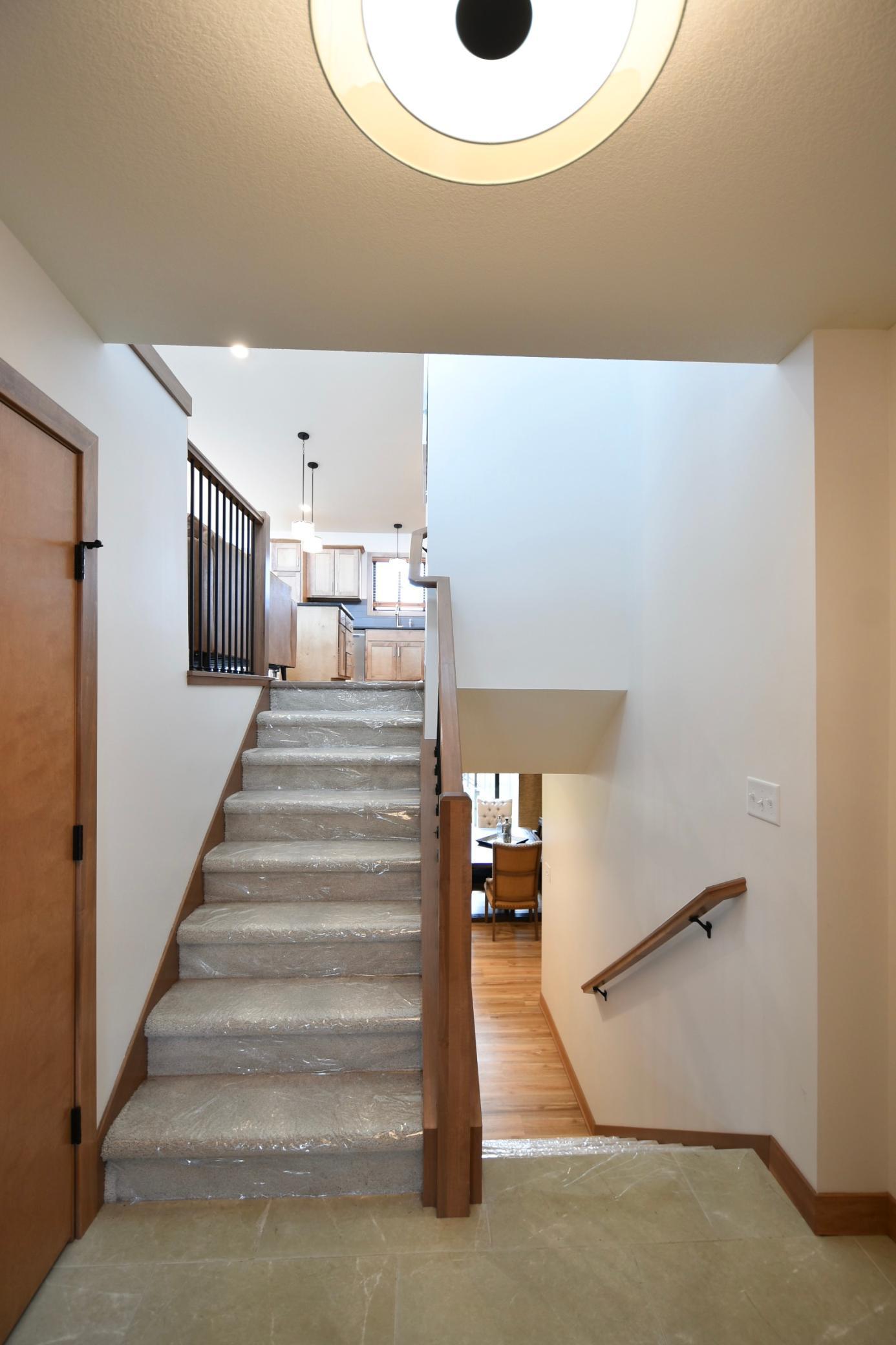 split entry-carpet on stairs have