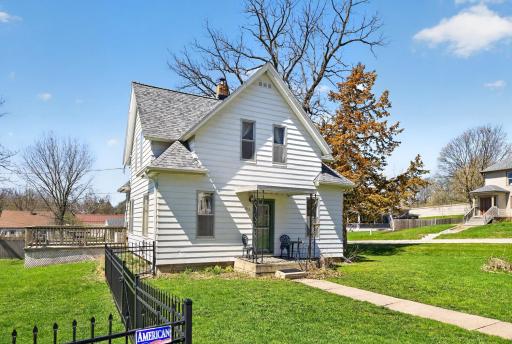 517 Pleasant Street NE, Preston, MN 55965