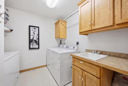 4346 46th Avenue S, Fargo, ND 58104