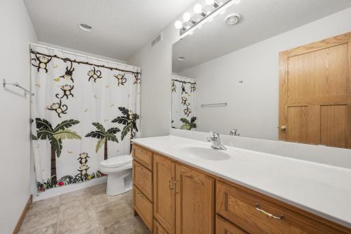 4346 46th Avenue S, Fargo, ND 58104