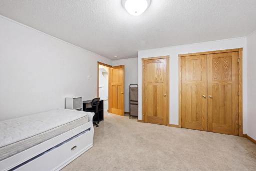 4346 46th Avenue S, Fargo, ND 58104