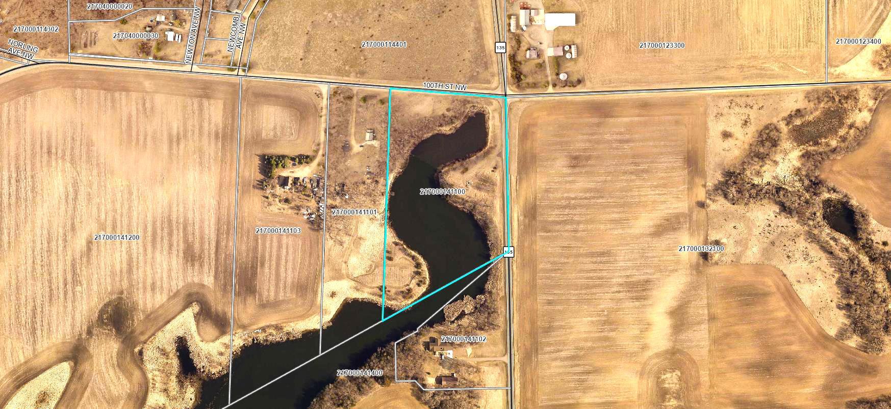 Aerial of property, perfect for relaxing weekends and seasonal getaways while surrounded by nature.