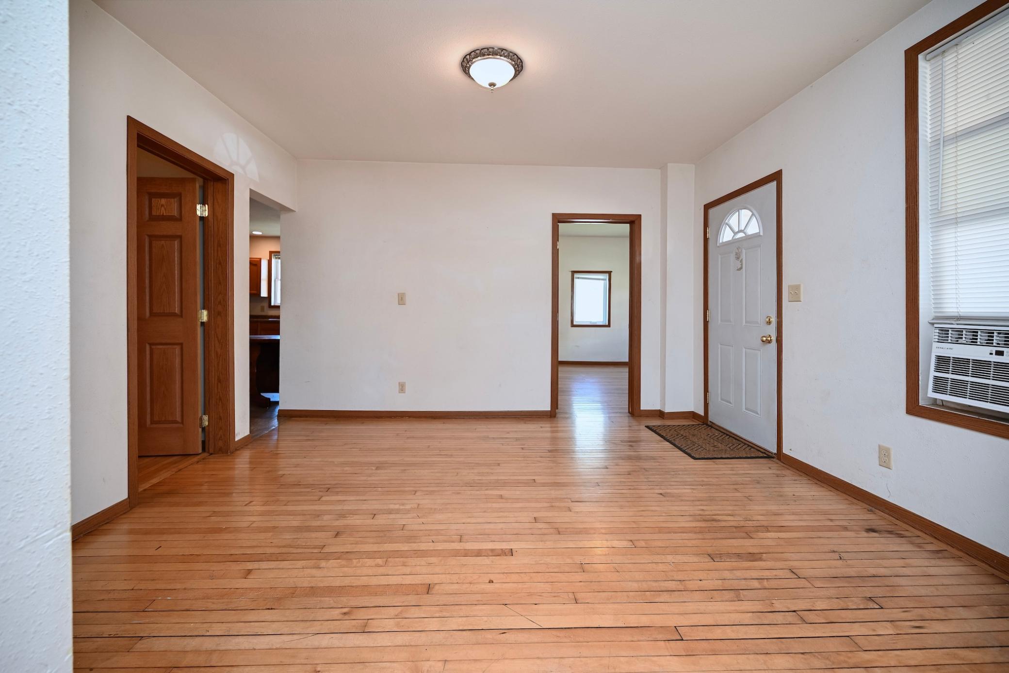 7 Living Room II.jpg