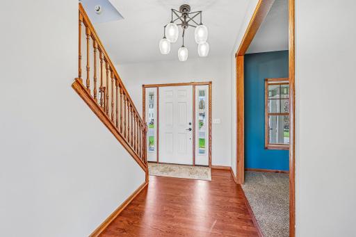 2608 Sandterra Circle, Saint Paul, MN 55110