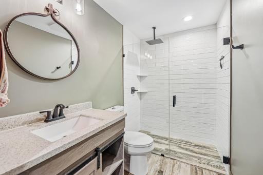 22-web-or-mls-Sandterra Cir-S0105-022.jpg