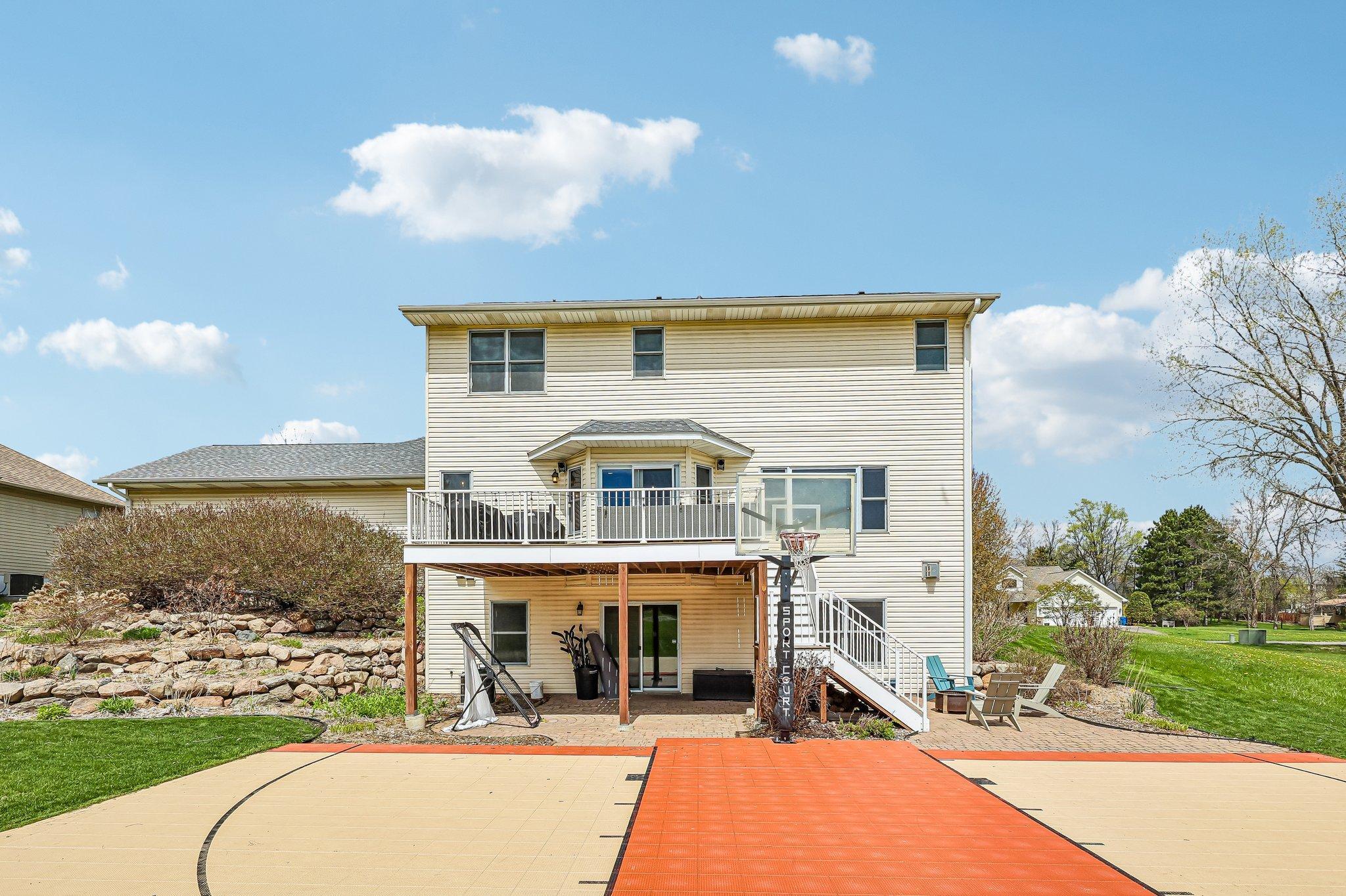 48-web-or-mls-Sandterra Cir-S0105-048.jpg