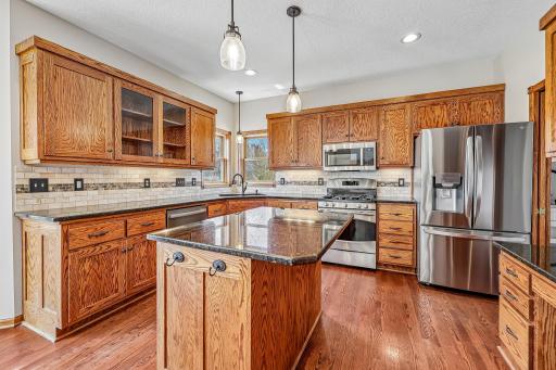 13-web-or-mls-Sandterra Cir-S0105-013.jpg