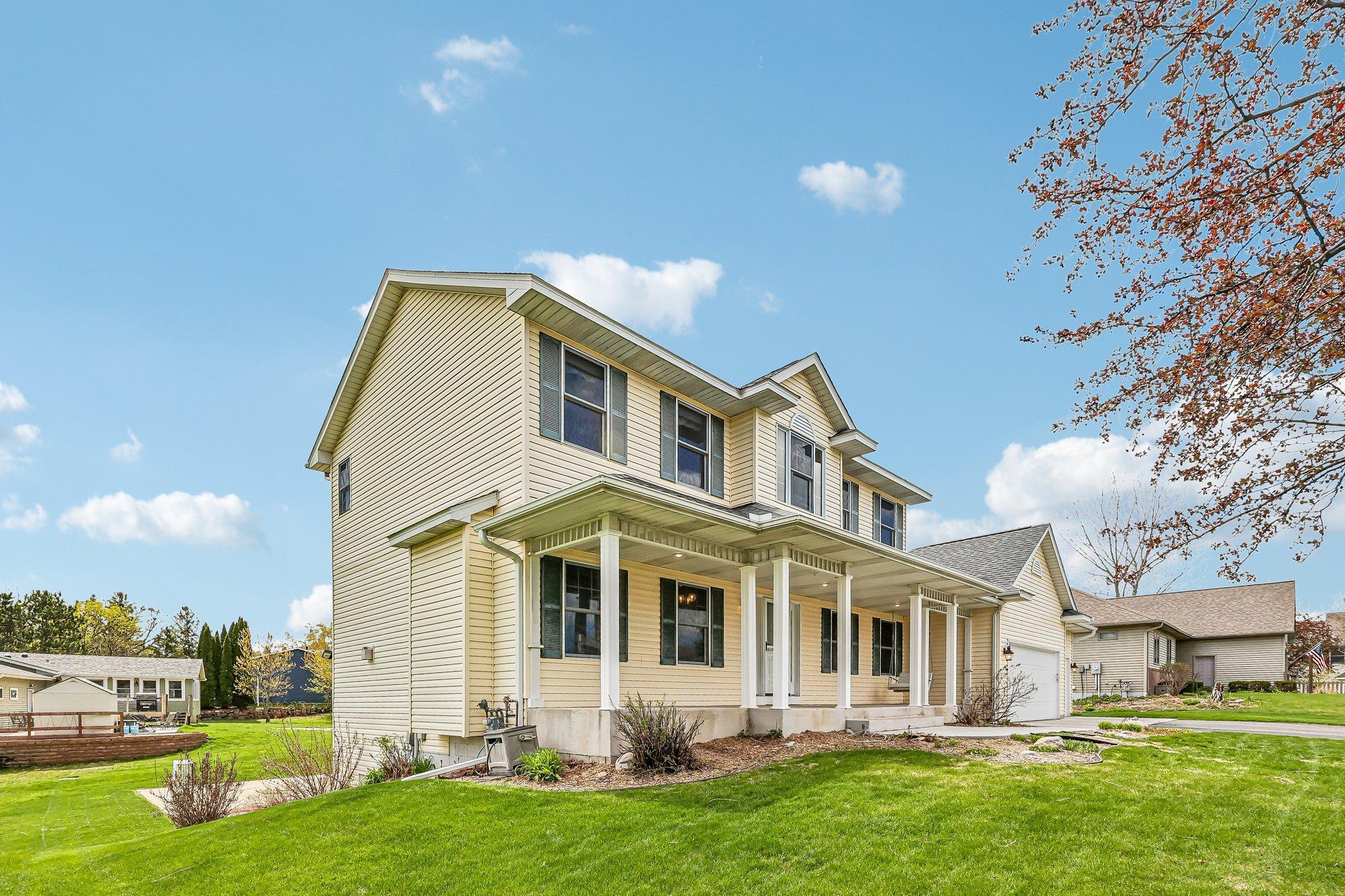 49-web-or-mls-Sandterra Cir-S0105-049.jpg
