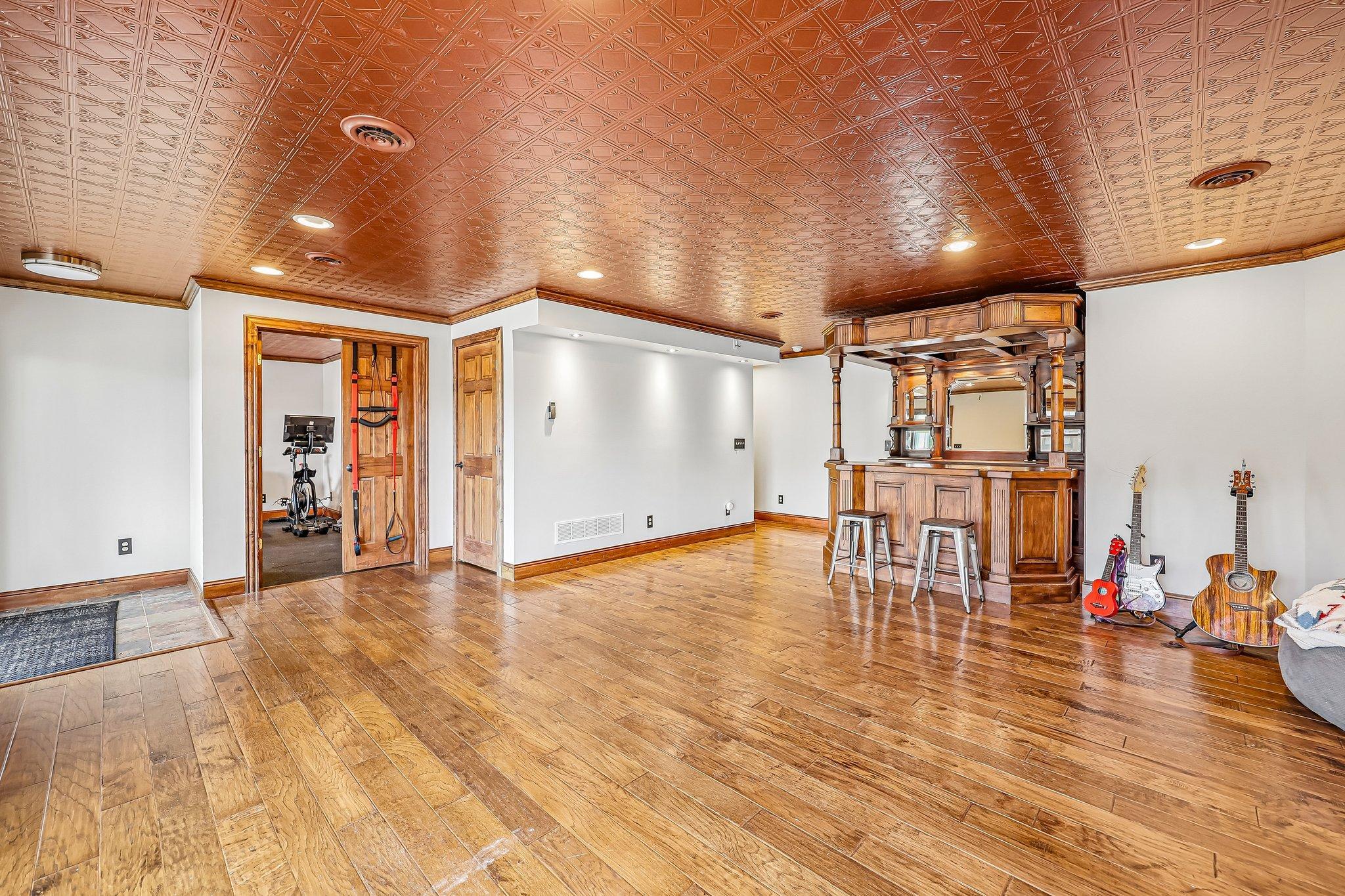 18-web-or-mls-Sandterra Cir-S0105-018.jpg