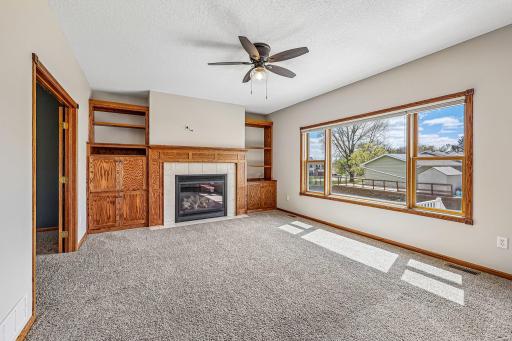 2608 Sandterra Circle, Saint Paul, MN 55110