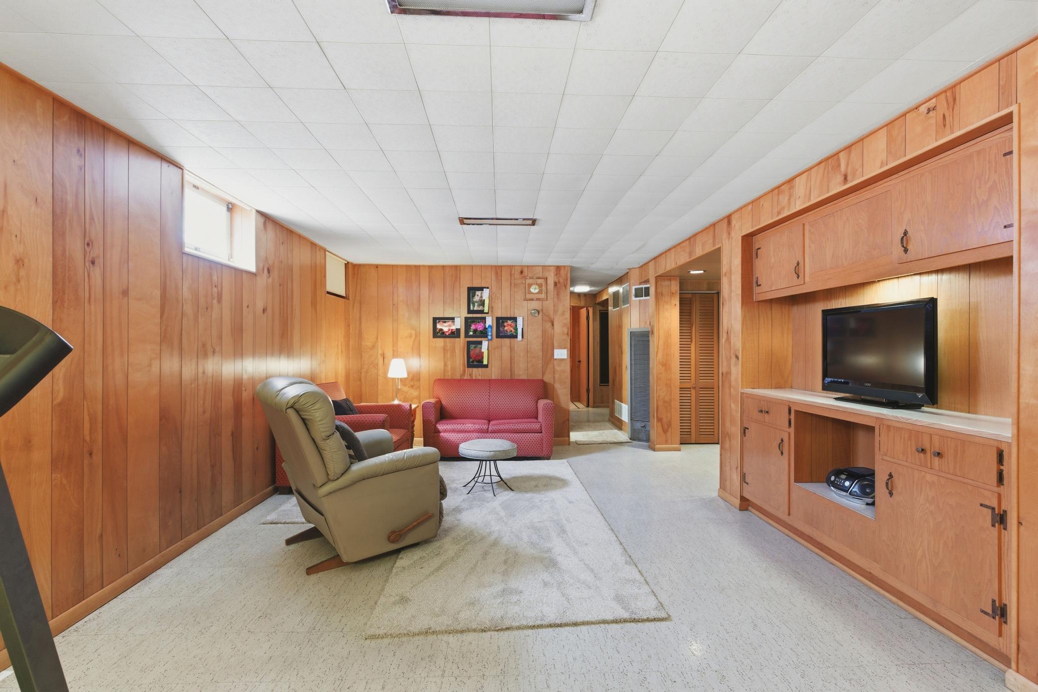 Classic mid-century paneling and built ins.