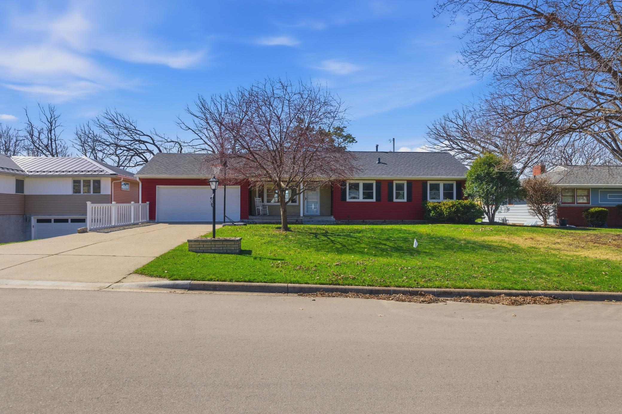 Classice Mid Century Rambler