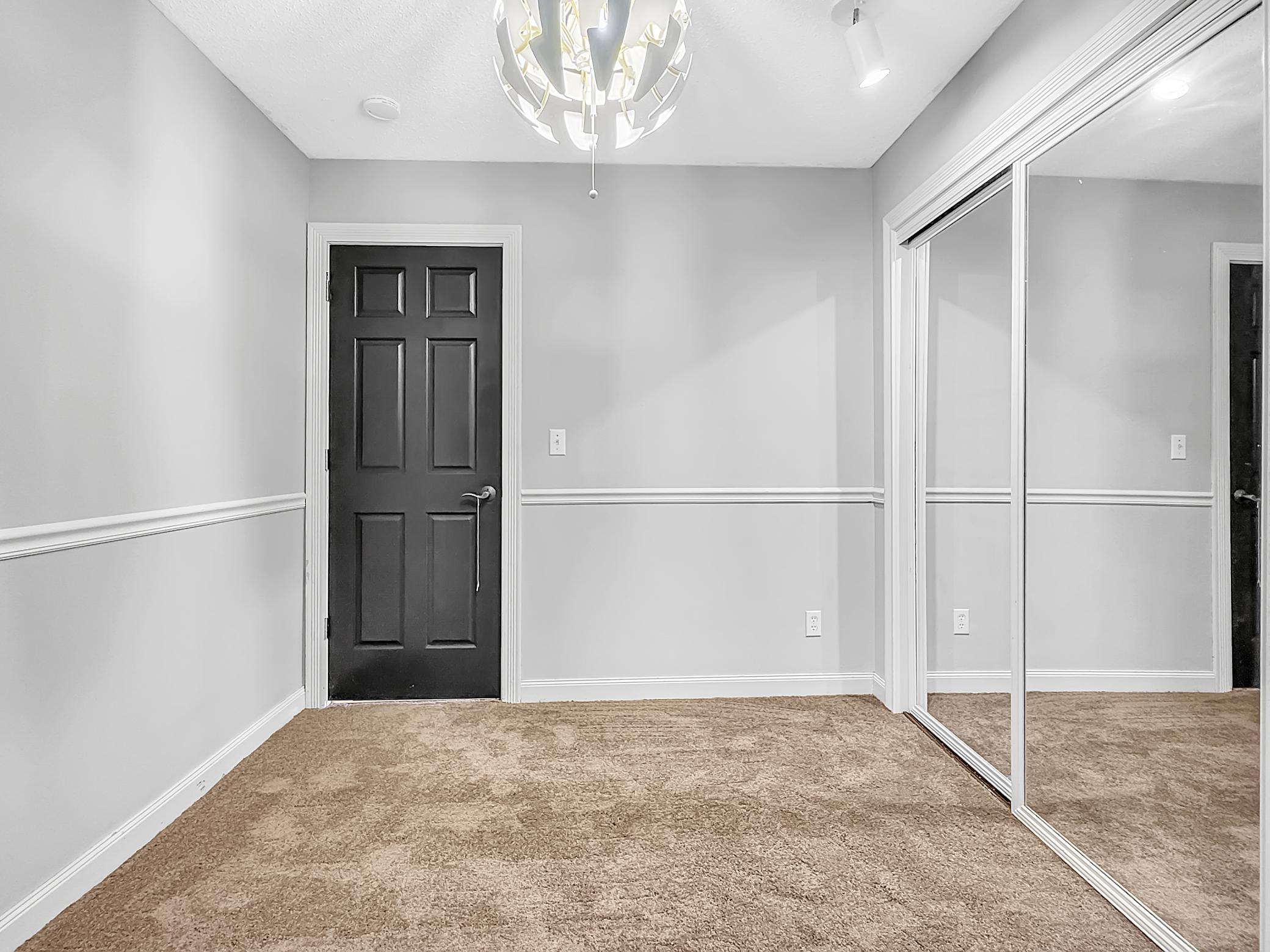 21 Upper Bedroom 3.jpg