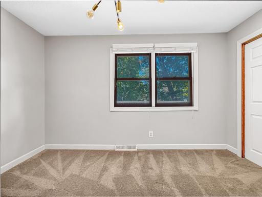 6710 Hopi Road, Chanhassen, MN 55317