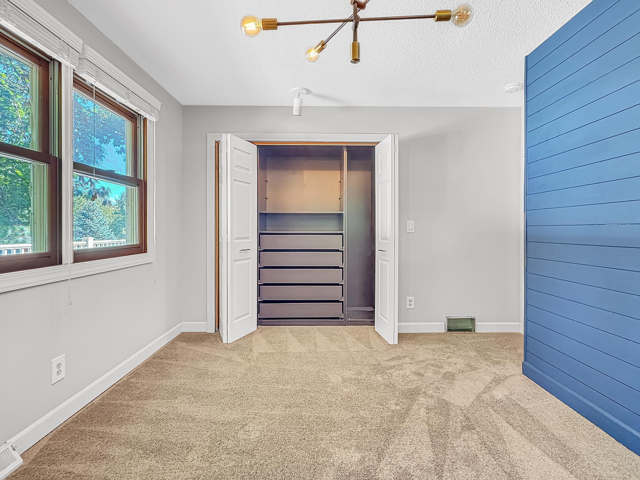 15 Upper Level Primary Bed.jpg