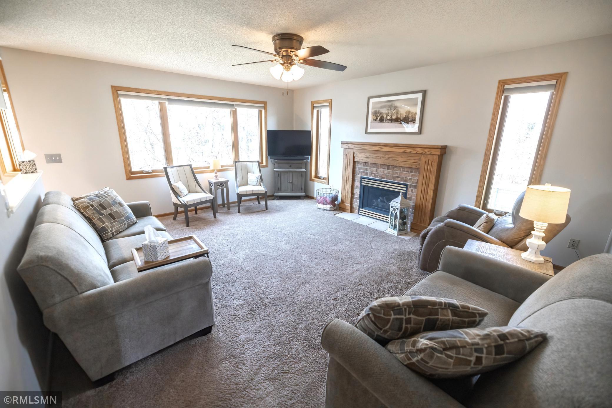 Gathering room - main