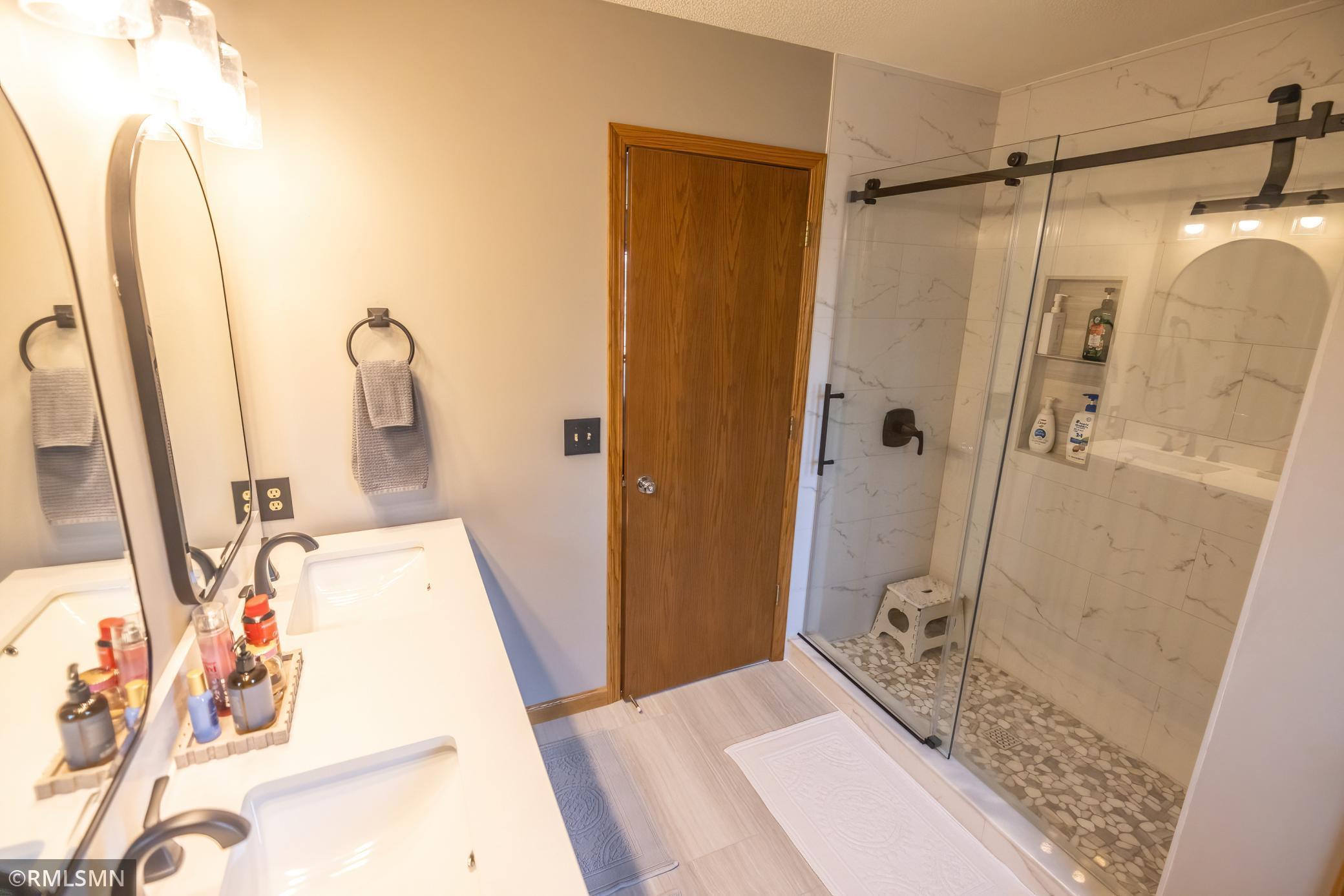 Private owner's bath