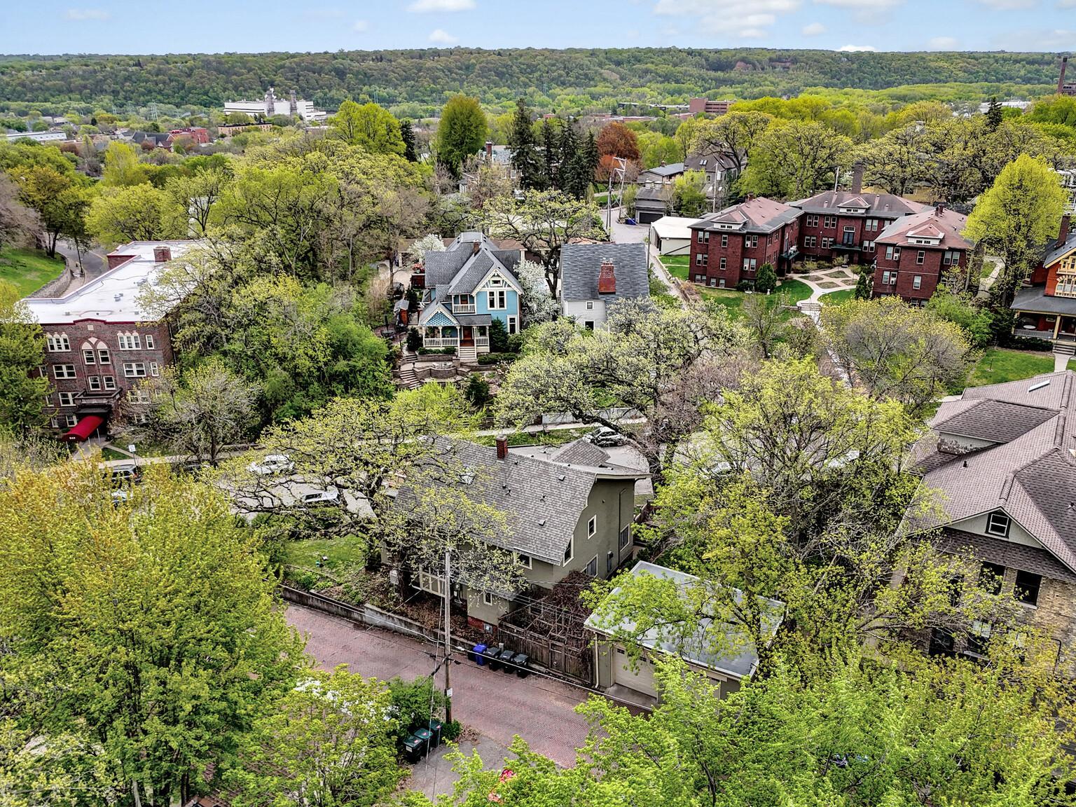 View over the Alley