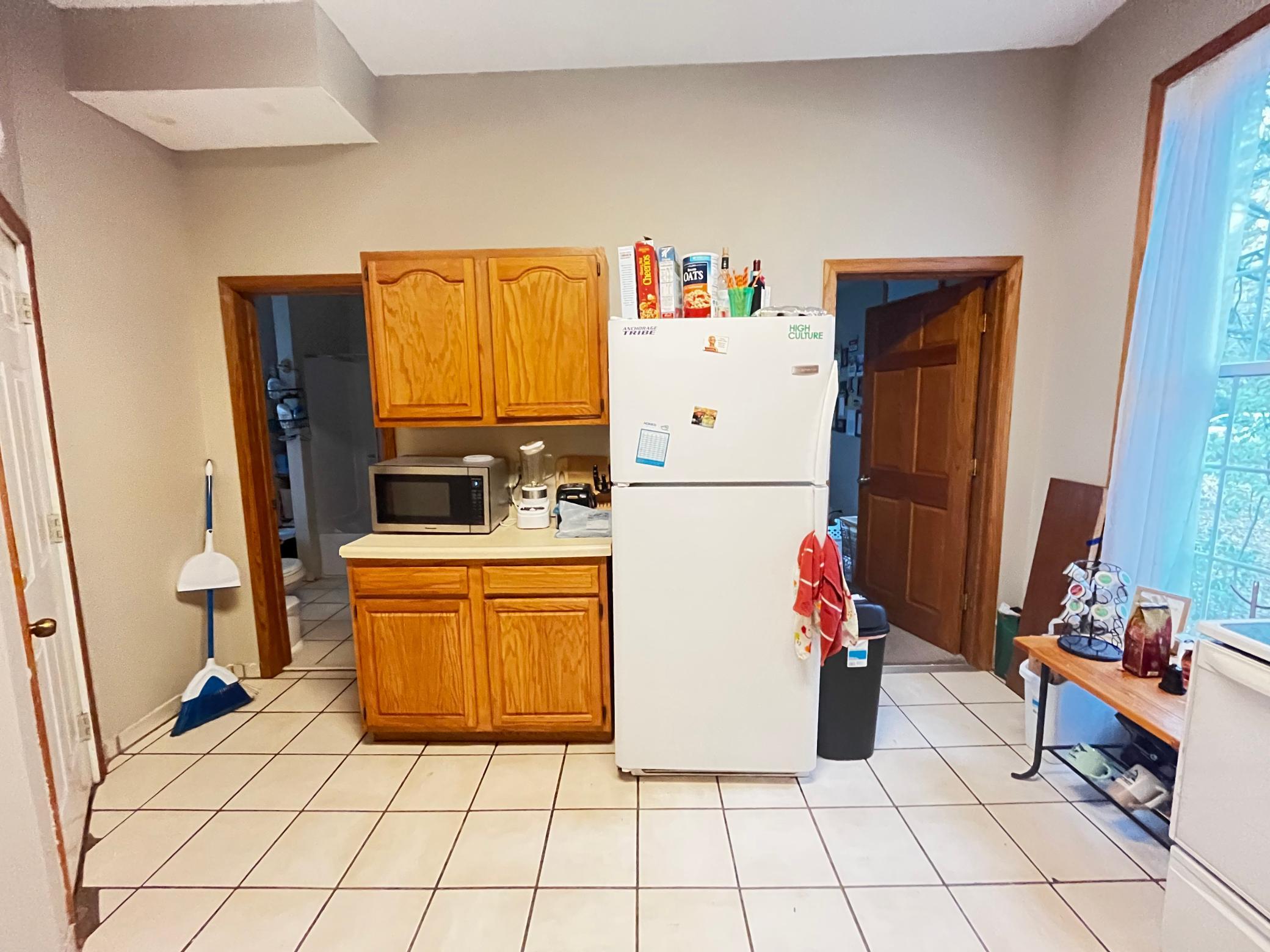 Unit 1 Kitchen 2.JPG