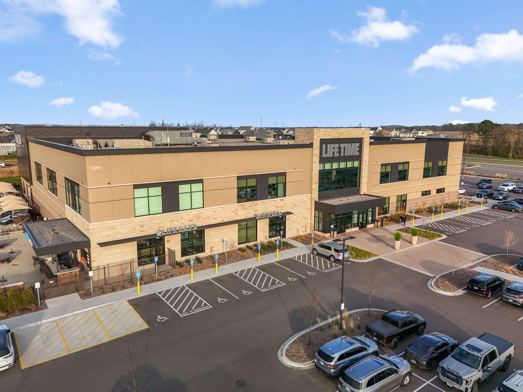 Nearby amenities!
