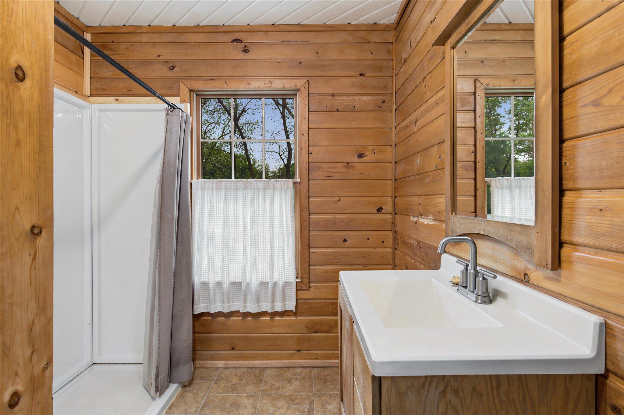 11-11180 Buchanan Road NE [3072978]- 011.jpg