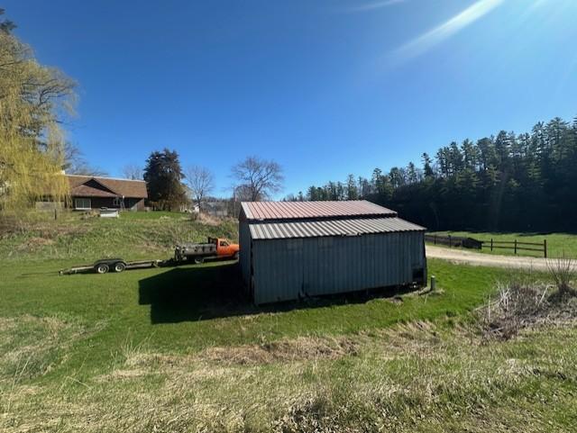 outside pic of shed and home.jpg