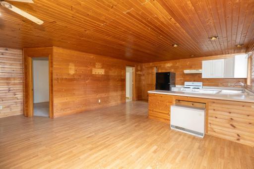 33704 County 25 N, Peterson, MN 55962
