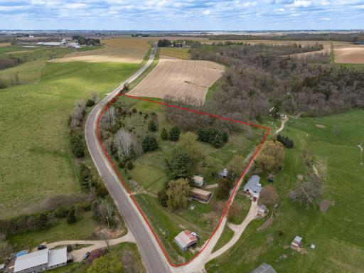 33704 County 25 N, Peterson, MN 55962
