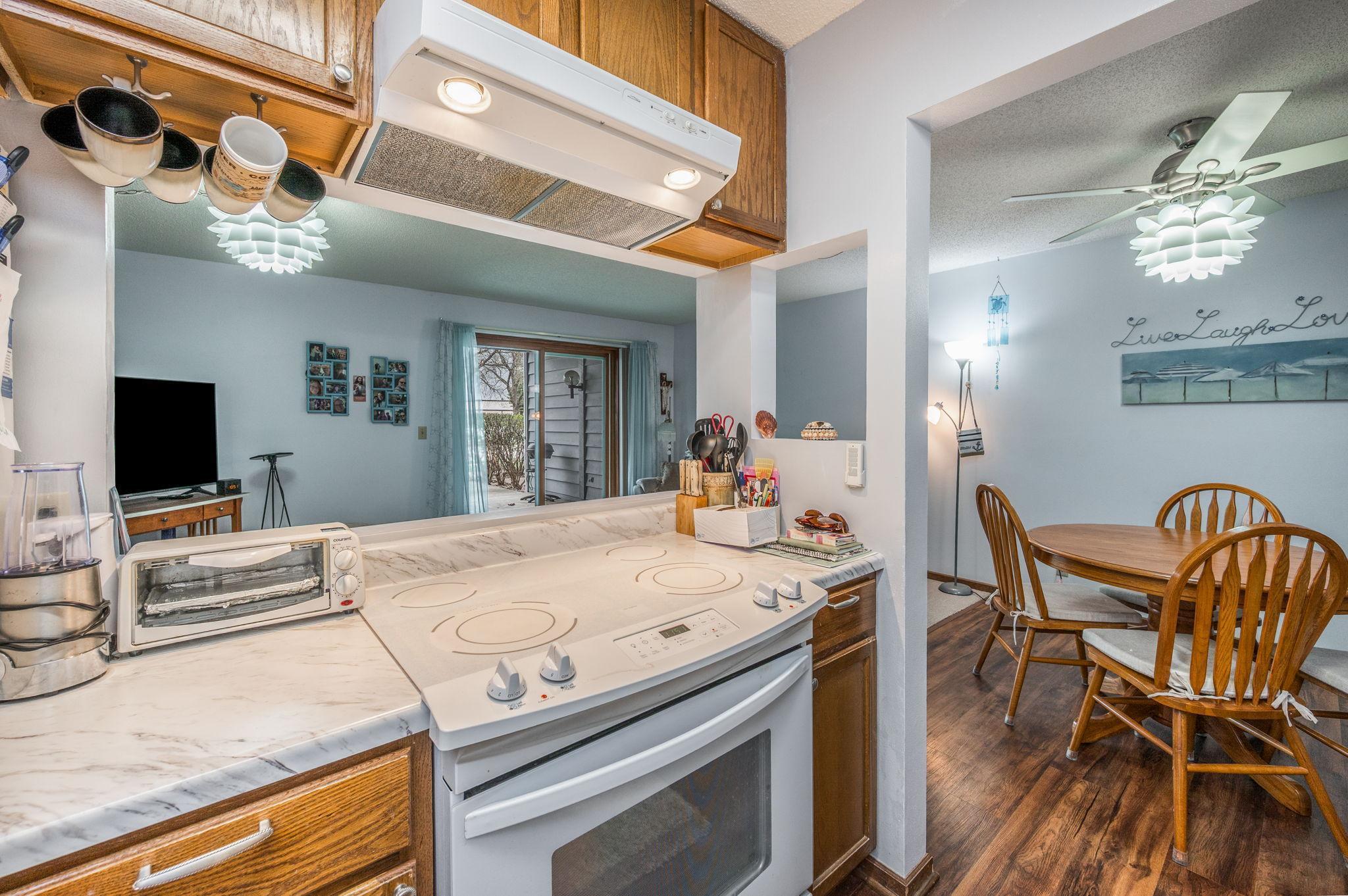 232 S Dewey St 102 Fairmont MN-13.jpg