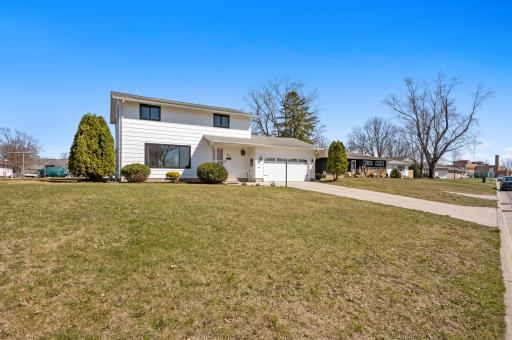 534 Lake Shore Drive, Sauk Centre, MN 56378