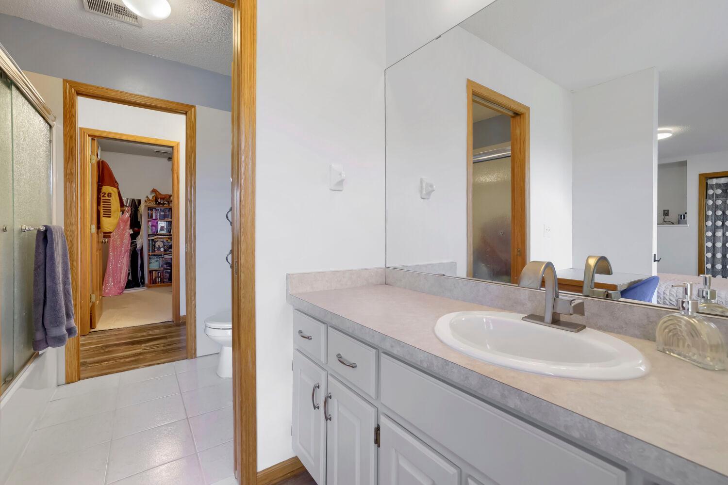 22171 Jason Ave N - Web Quality - 025 - 21 Bedroom.jpg