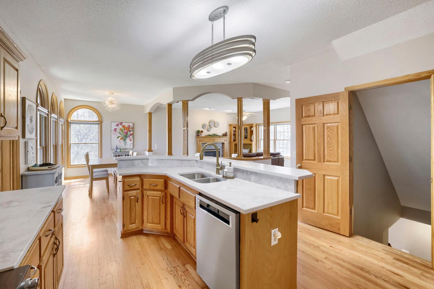 22171 Jason Ave N - Web Quality - 013 - 09 Kitchen.jpg