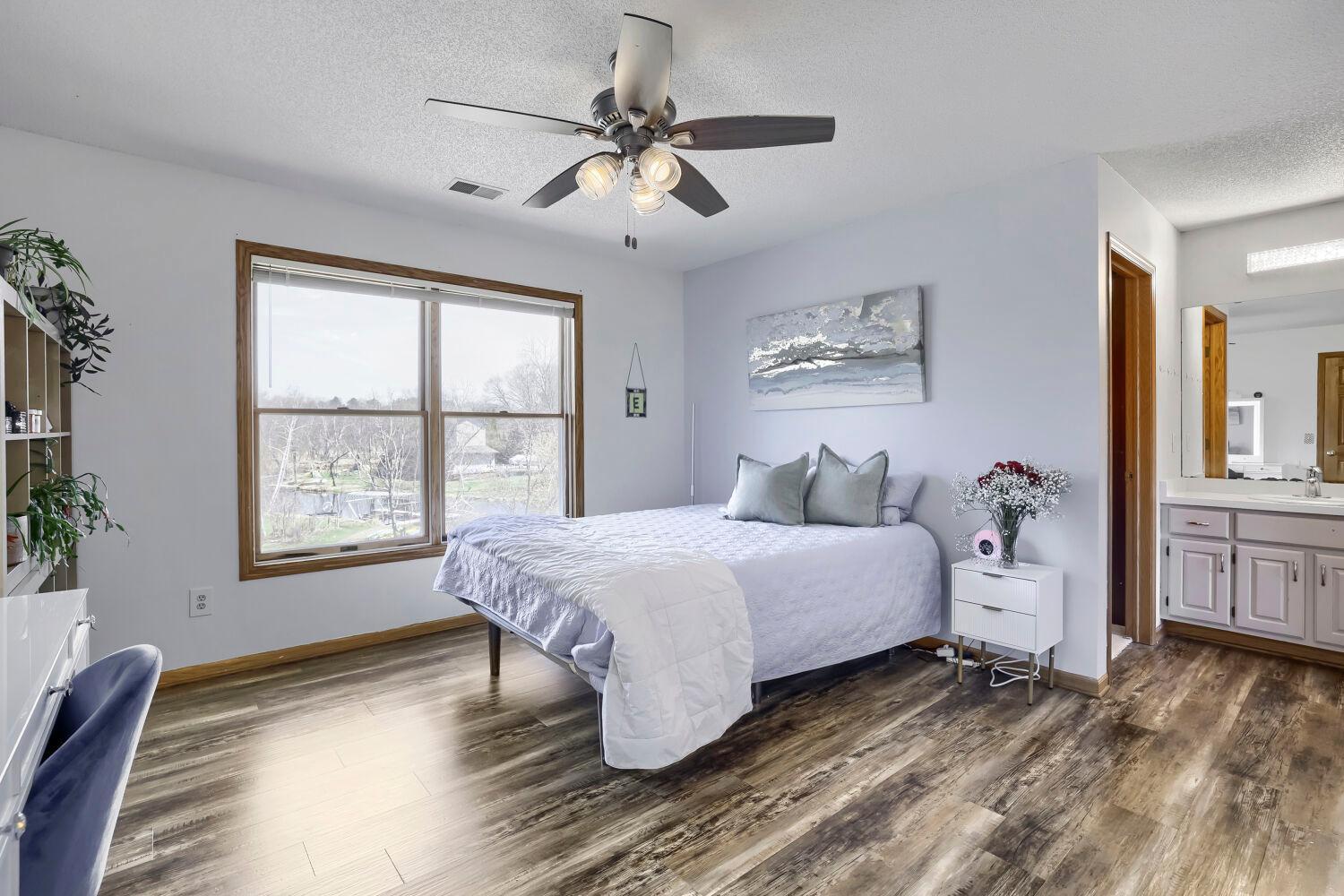 22171 Jason Ave N - Web Quality - 017 - 13 Primary Bedroom.jpg