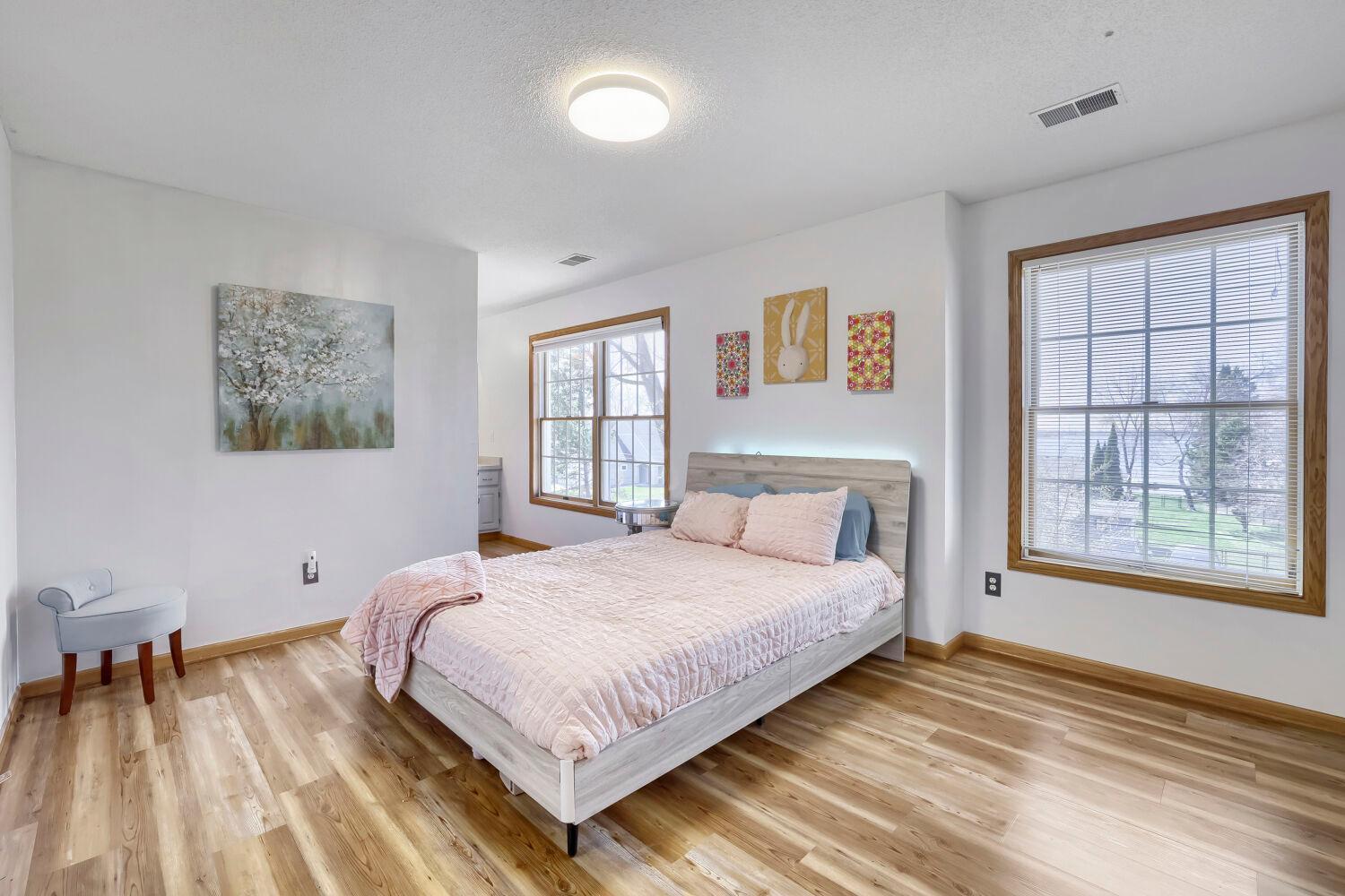 22171 Jason Ave N - Web Quality - 024 - 20 Bedroom.jpg