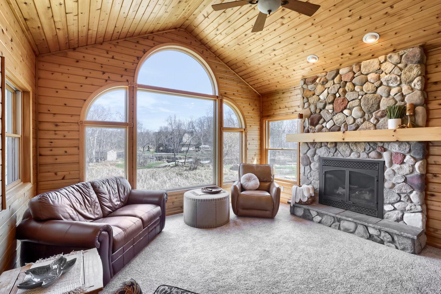 22171 Jason Ave N - Web Quality - 004 - 02 Living Room.jpg