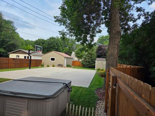 617 S Hiawatha Avenue, Pipestone, MN 56164