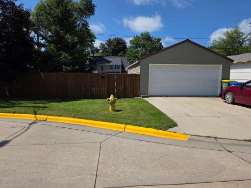 617 S Hiawatha Avenue, Pipestone, MN 56164