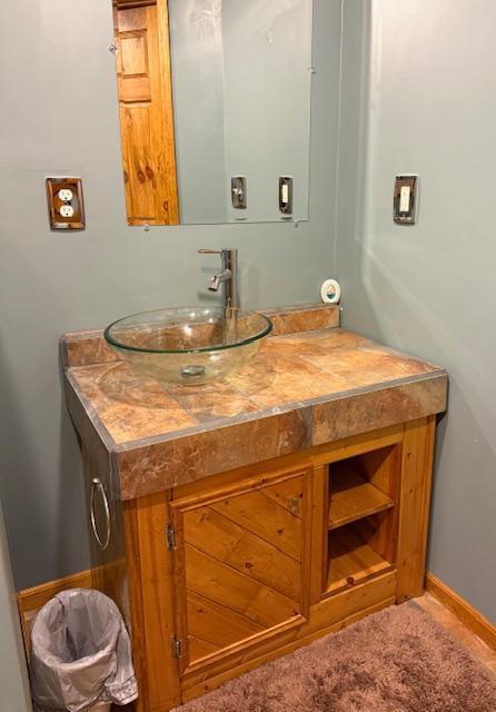 Lower Level Bath..view 1