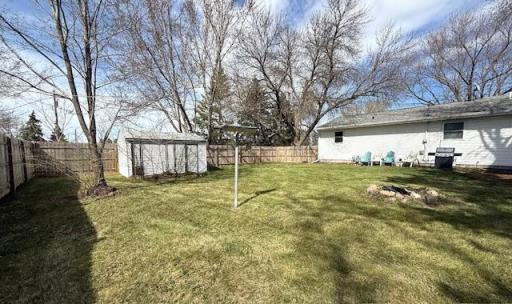 13 N Muyres Avenue, Carlos, MN 56319
