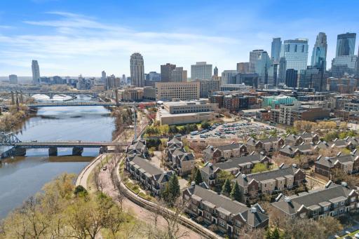 61 4th Avenue N, 102, Minneapolis, MN 55401