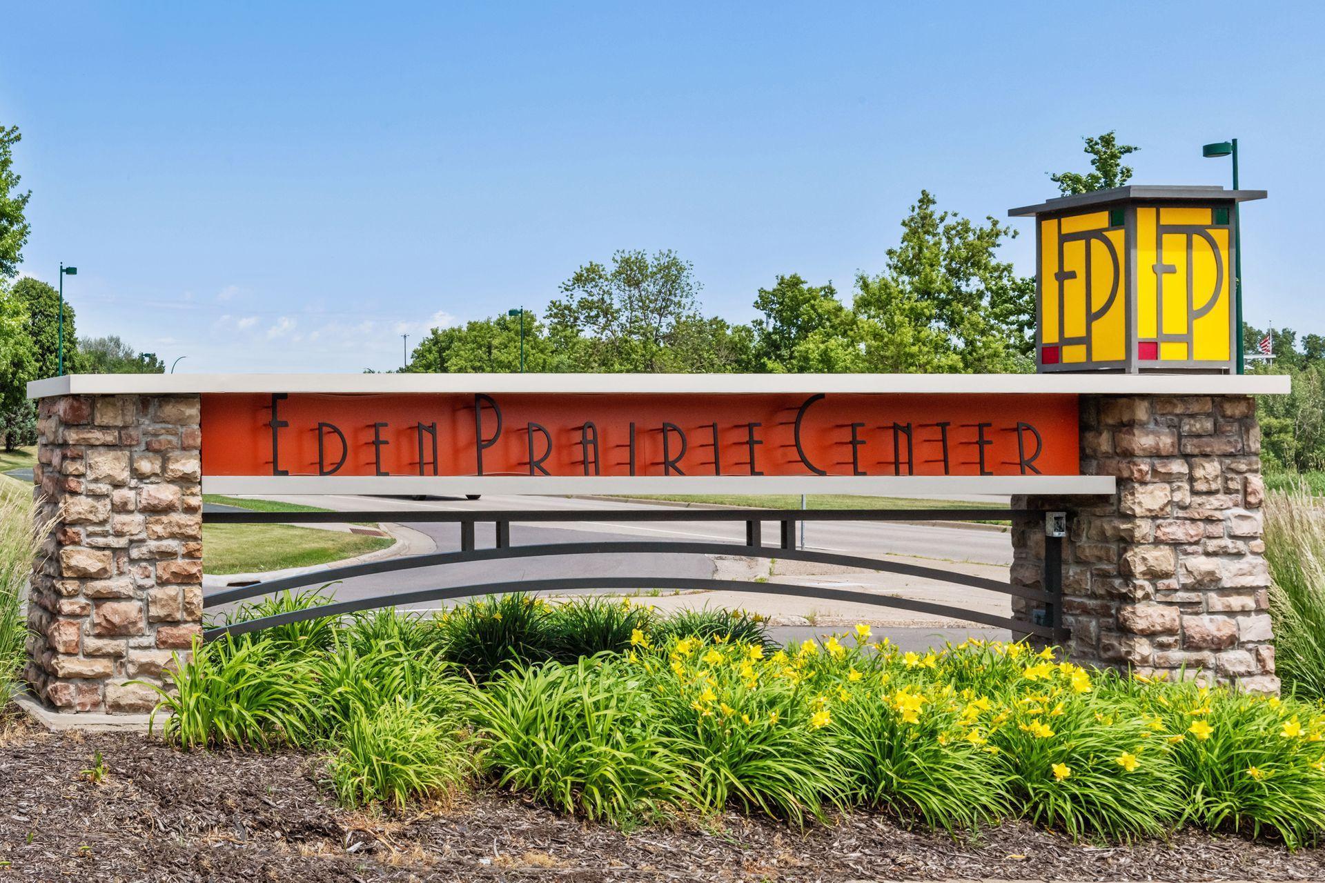 Eden Prairie Center is the heart of this community and offers a wide selection of shopping and dining.