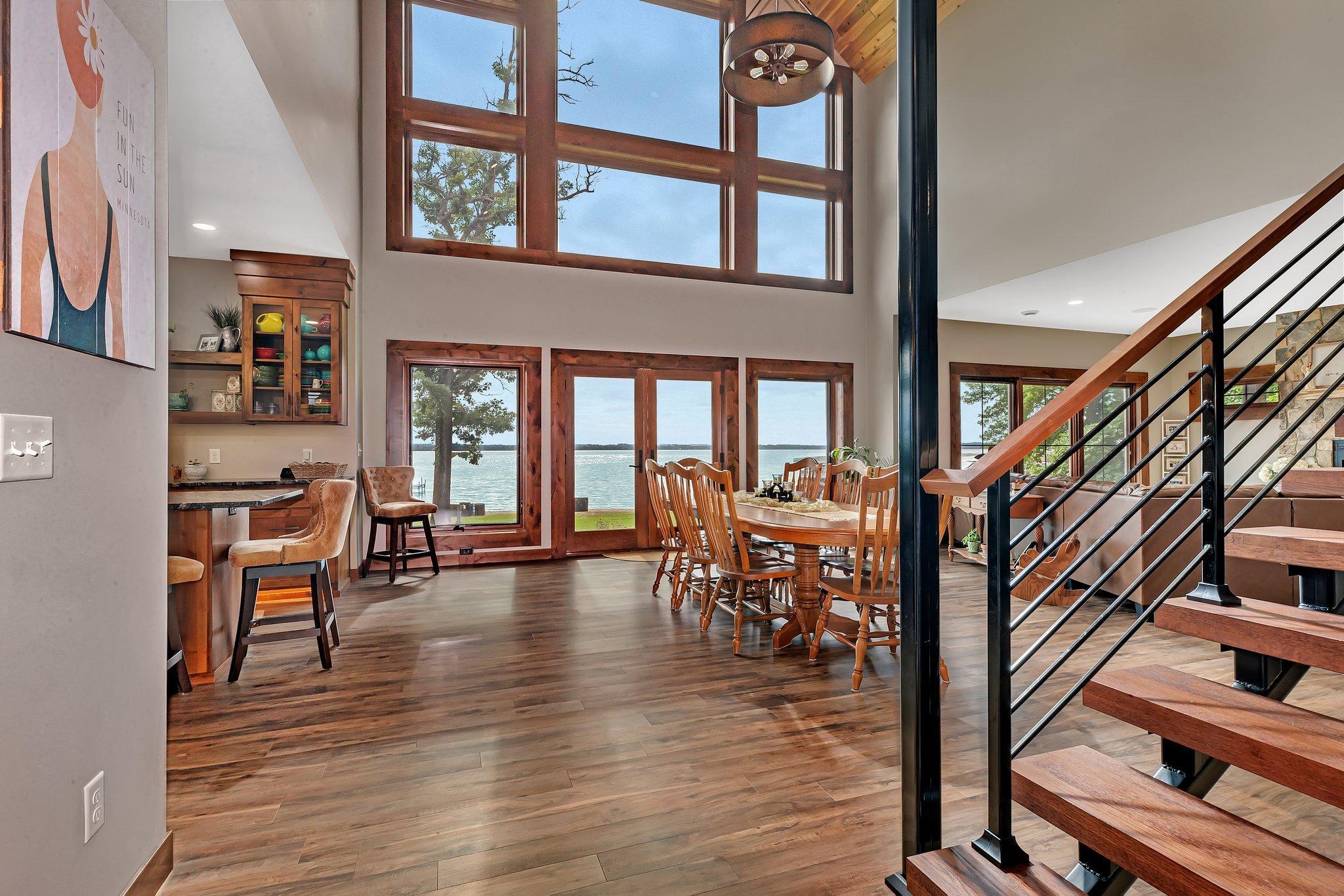 24 Gorgeous Views w 26' Vaults.jpg