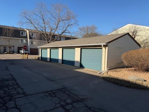 409 Dorland Place, Saint Paul, MN 55119