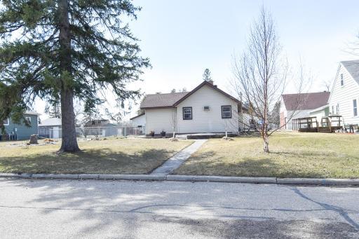 605 Red Lake Boulevard, Thief River Falls, MN 56701