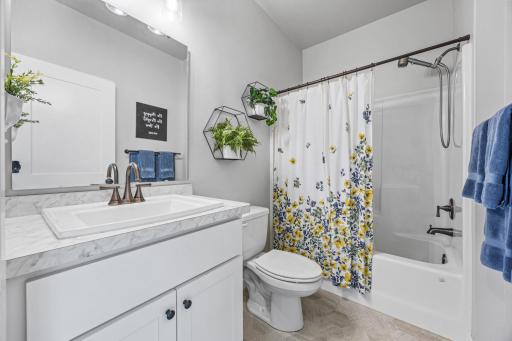 3037 Prairie Farms Circle S, Fargo, ND 58104