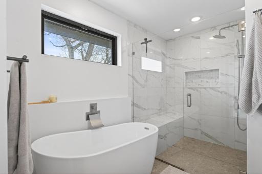 92 Birch Street, Saint Paul, MN 55115