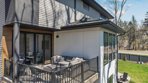 92 Birch Street, Saint Paul, MN 55115