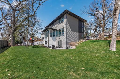 92 Birch Street, Saint Paul, MN 55115